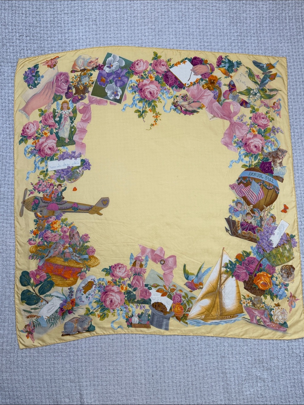 Rare Authentic Gucci Silk Floral Scarf  Whimsical Yellow Animals Hearts Ribbon - Picture 4 of 17